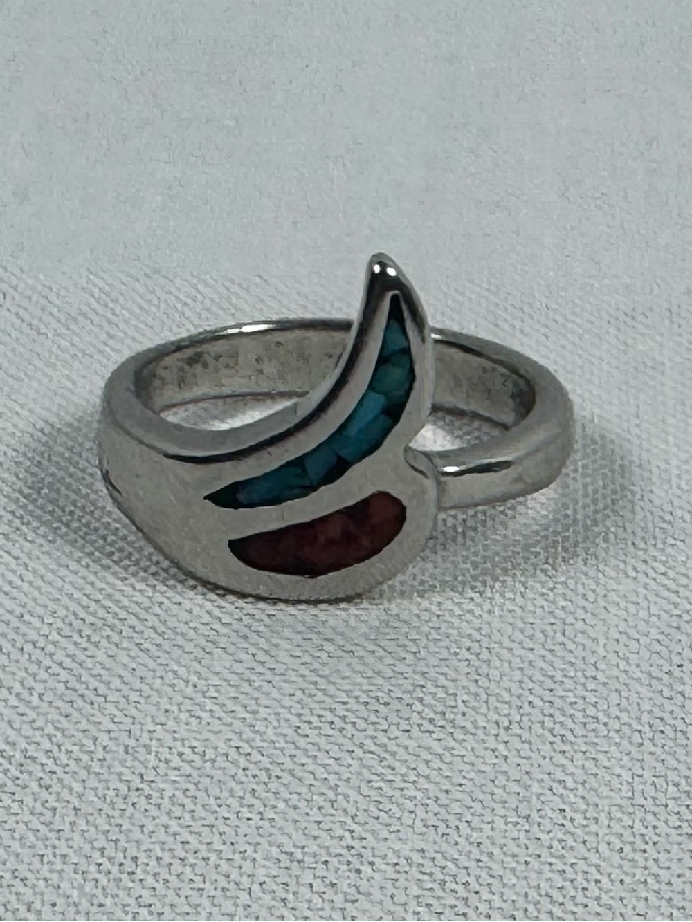 Southwestern Turquoise Coral Inlay Wave Ring Silver Tone Approx Size 5